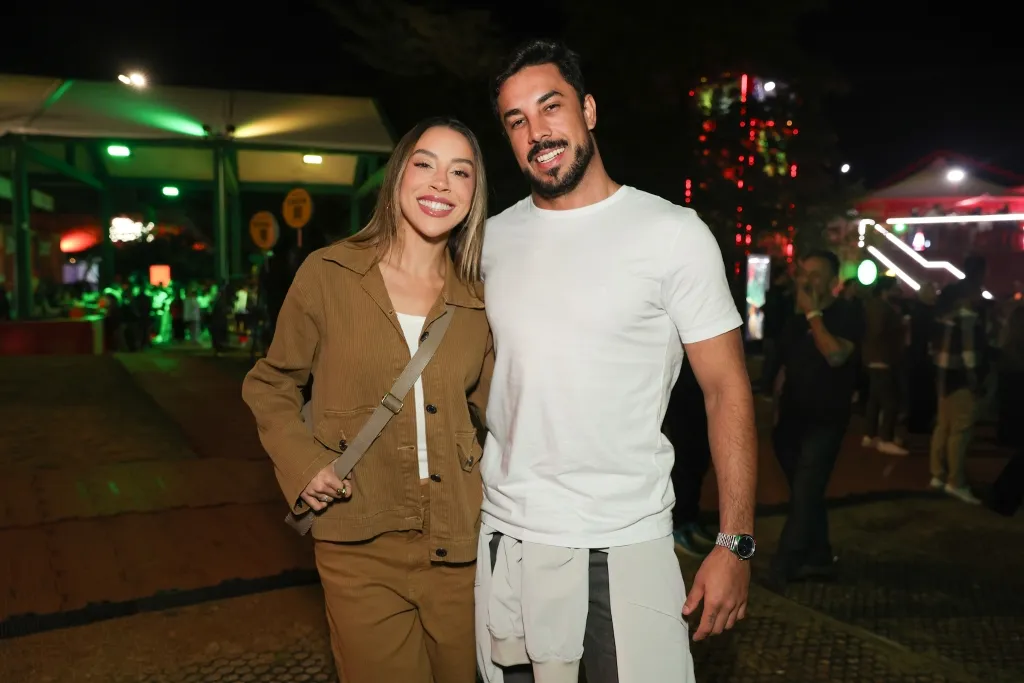 Renata Saldanha E Maik