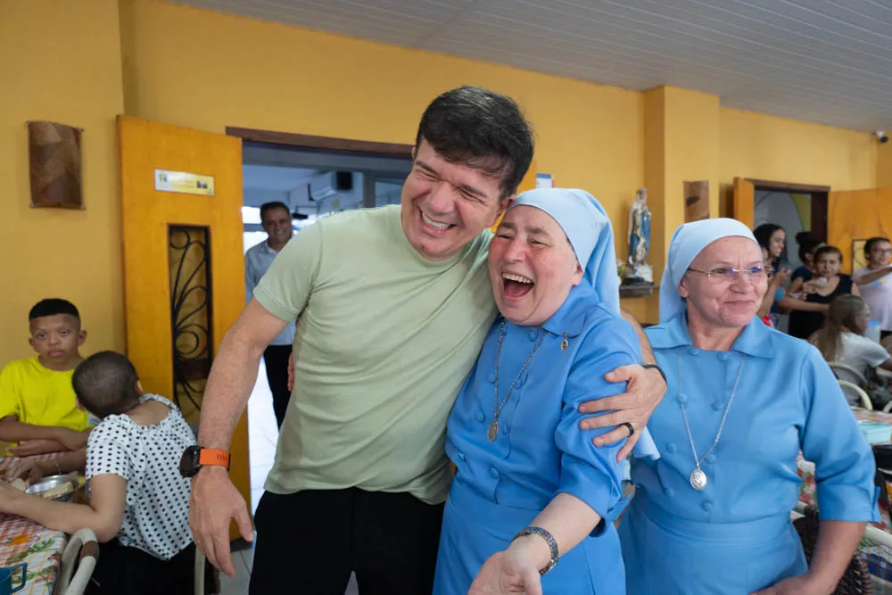 Amigos Express dá início à contagem regressiva para espetáculo beneficente no Teatro RioMar