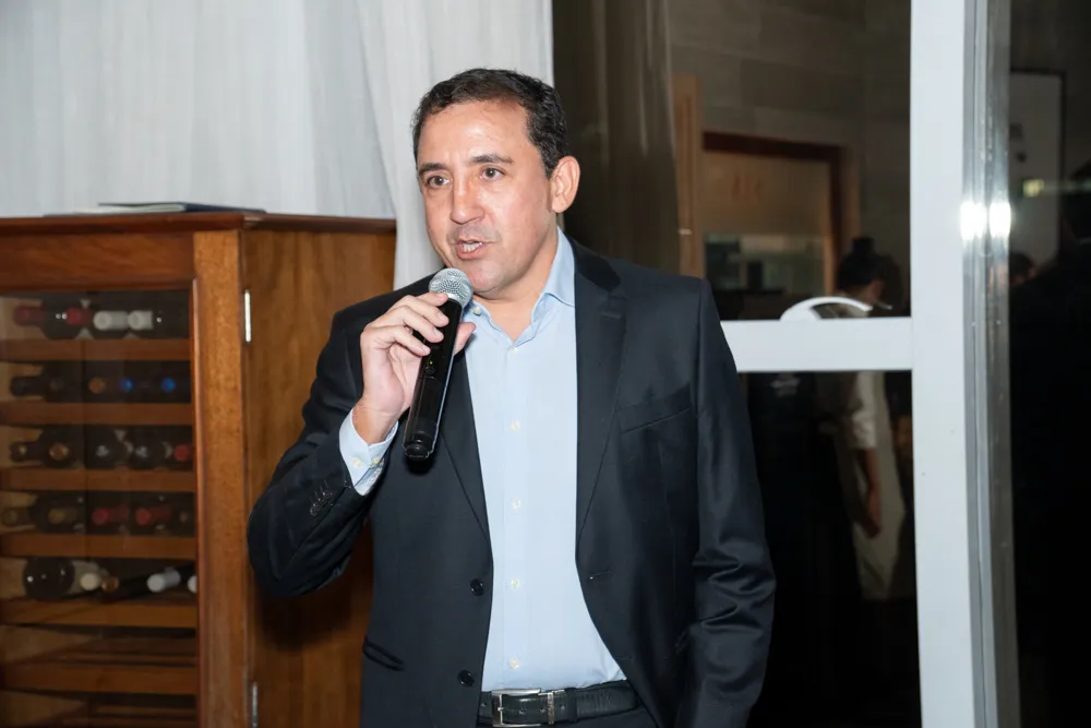 Adriano Veras (2)