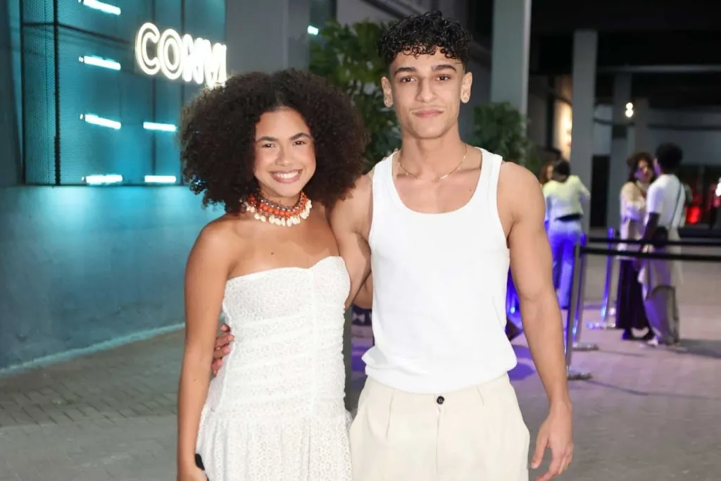 Alana Cabral E João Guilherme Fonseca 7160