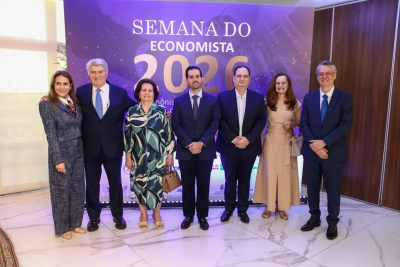 NOVO CICLO - Célio Fernando toma posse na presidência da Academia Cearense de Economia