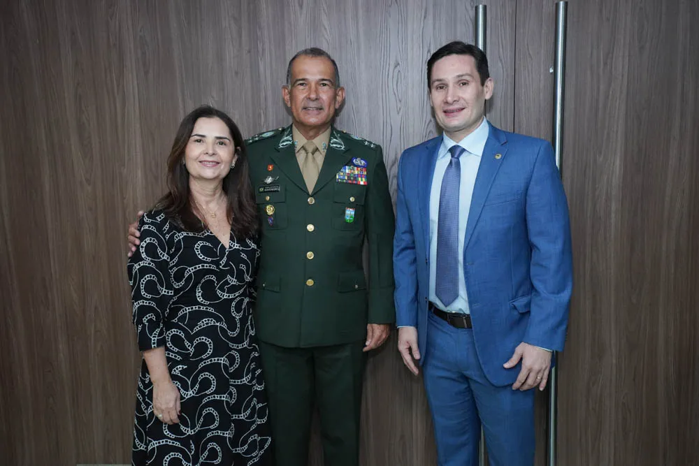Ana Cláudia, Gen. Montenegro E Marcos Sobreira (1)