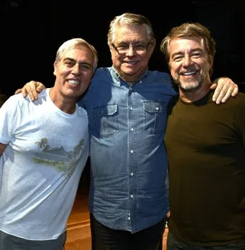Flavio Marinho apresenta leitura de “Víboras” no Teatro Gláucio Gil e prepara a estreia da comédia no Rio de Janeiro