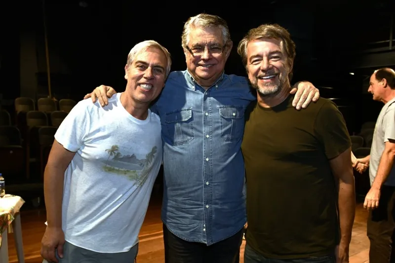 Humor em Cena - Flavio Marinho apresenta leitura de “Víboras” no Teatro Gláucio Gil e prepara a estreia da comédia no Rio de Janeiro
