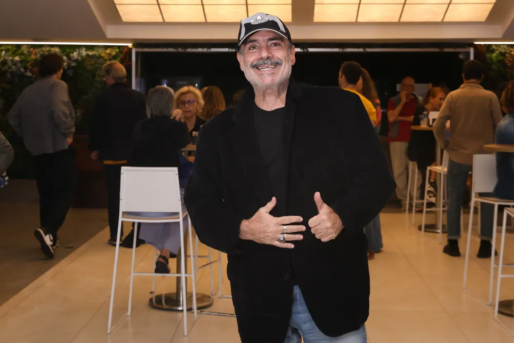 Estreia "subversão Kafka"