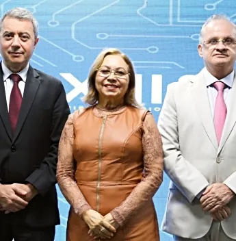 Democracia digital: Justiça cearense debate desafios da IA nas Eleições 2026