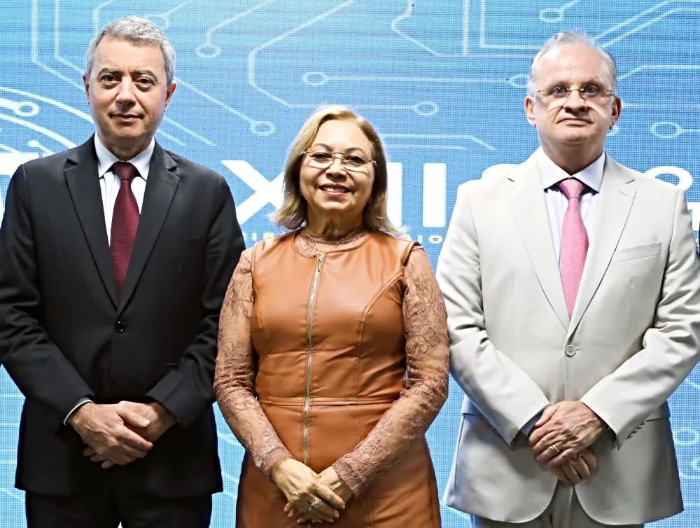 Democracia digital: Justiça cearense debate desafios da IA nas Eleições 2026
