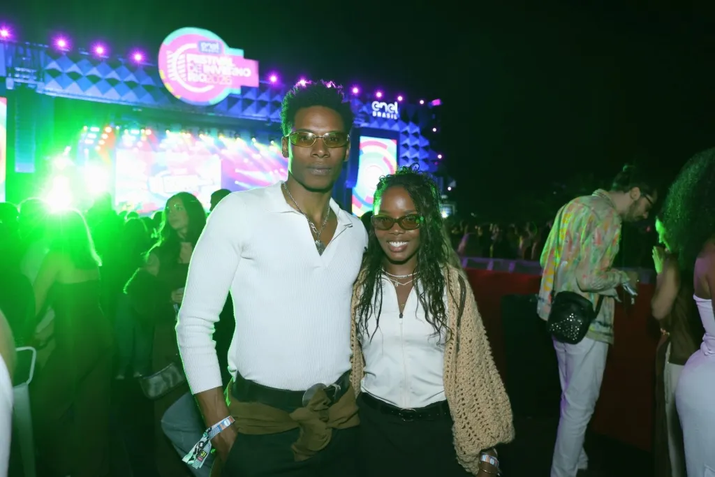 Breno Ferreira E Clara Moneke