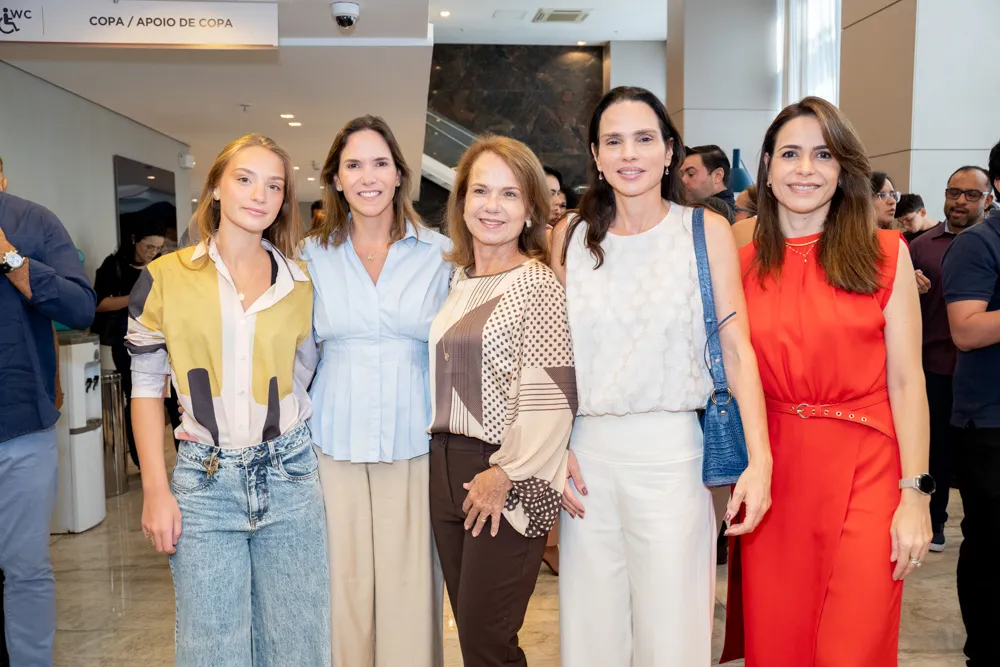 Cecília Studart, Renata Santos, Vera Albuquerque, Patrícia Studart E Camila Fernandes