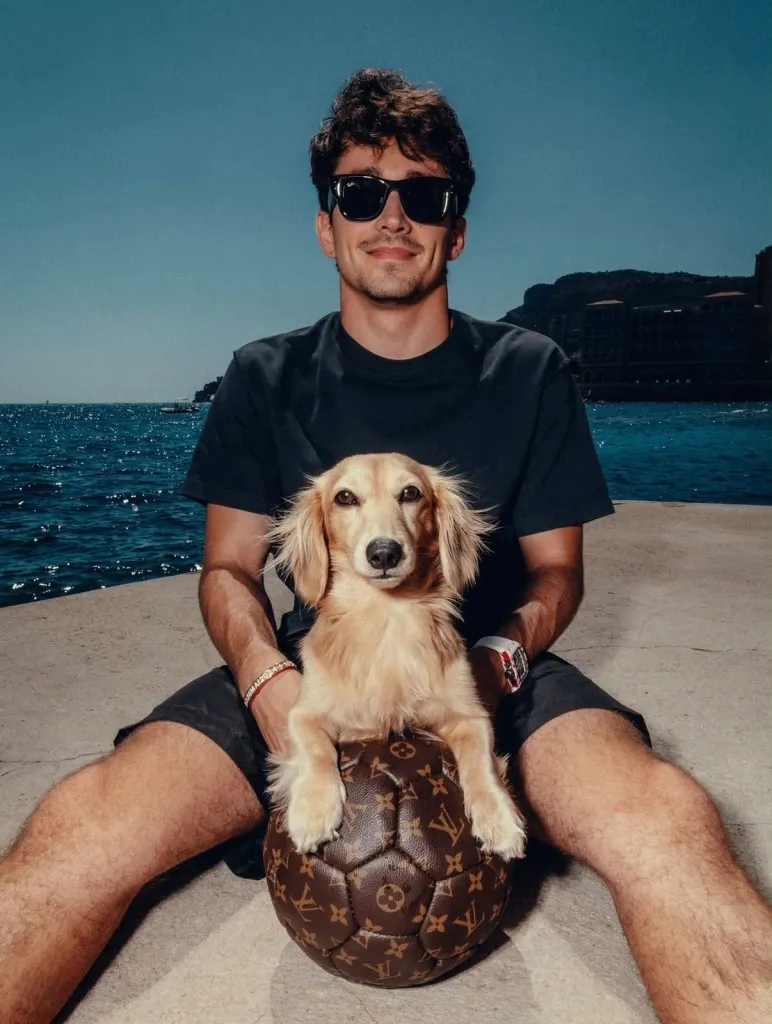 Charles Leclerc E Leo