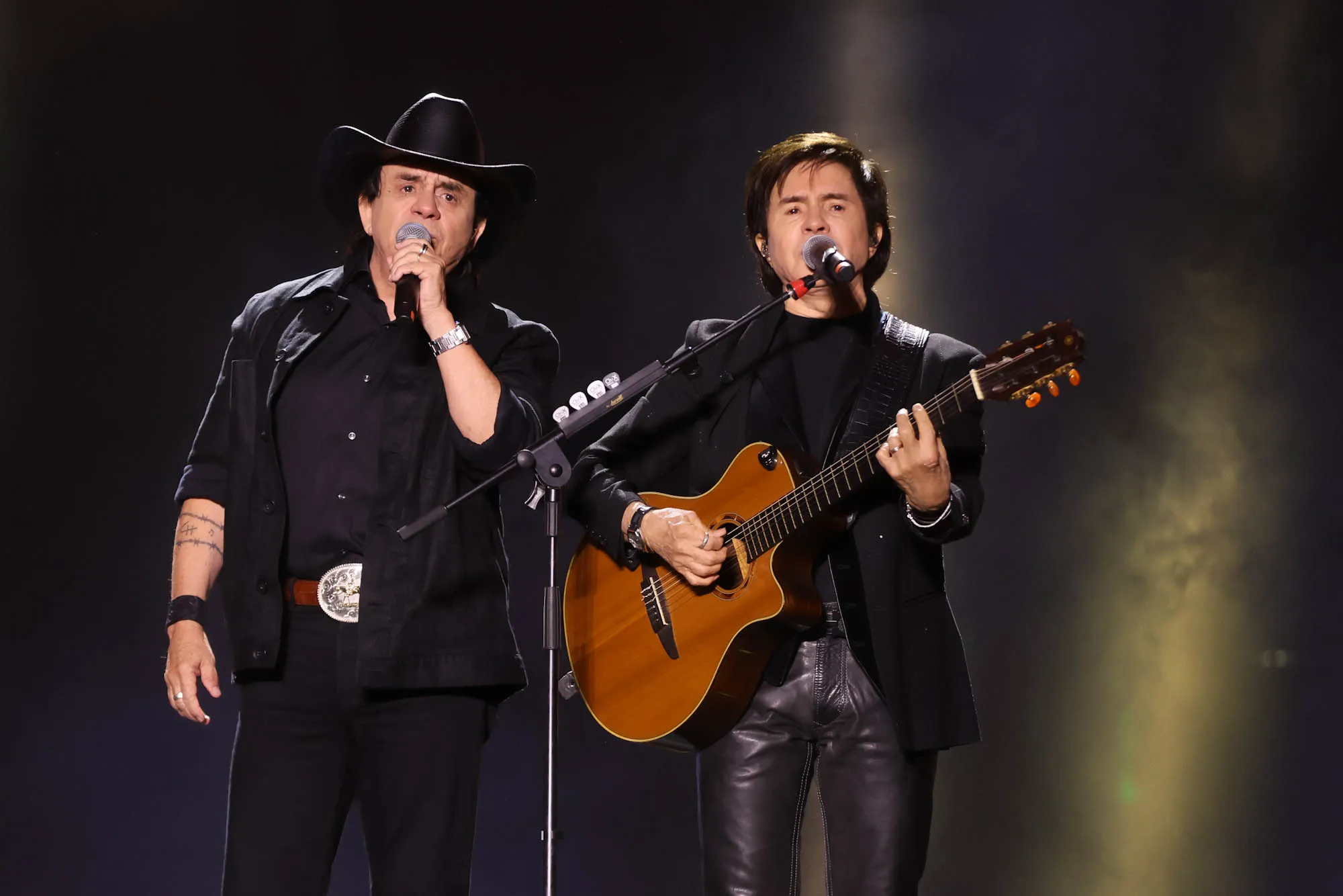 Grandes nomes do sertanejo dividem programação do show “Histórias” em noite de clássicos em São Paulo