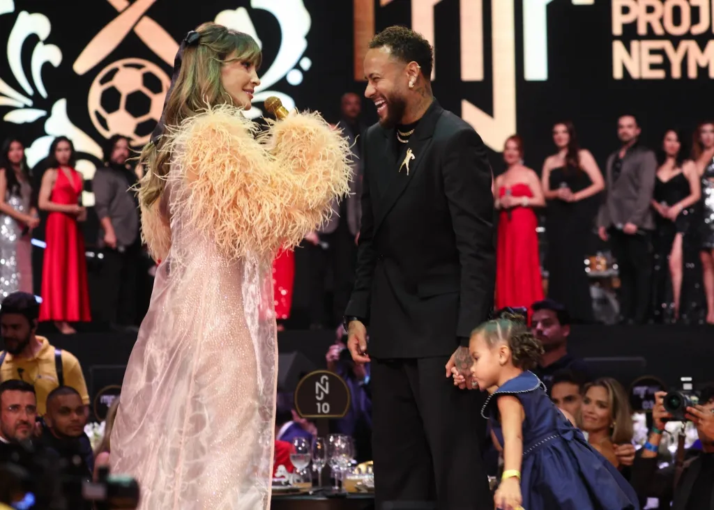 Claudia E Neymar