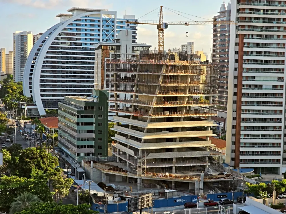 Construção cearense acelera, recupera confiança financeira e amplia contratação