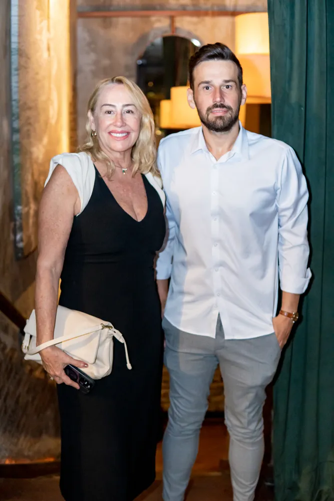 Cris E Yuri Veloso