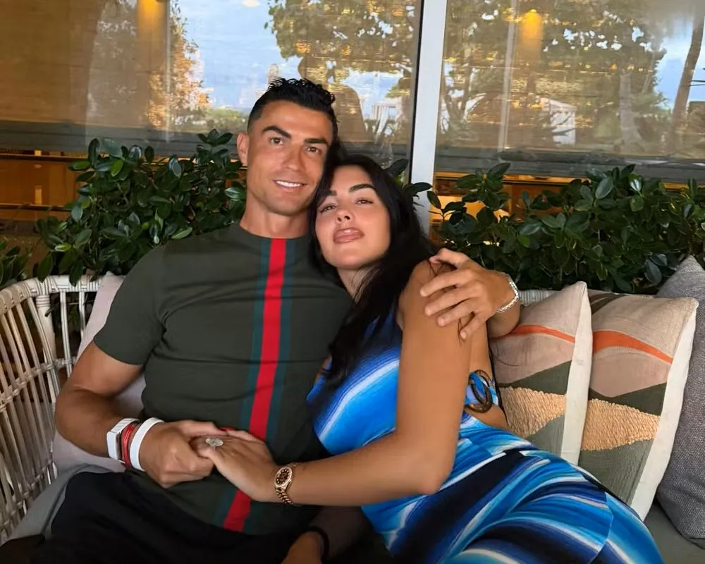 Cristiano Ronaldo e Georgina Rodríguez oficializam casamento em cerimônia realizada em Portugal