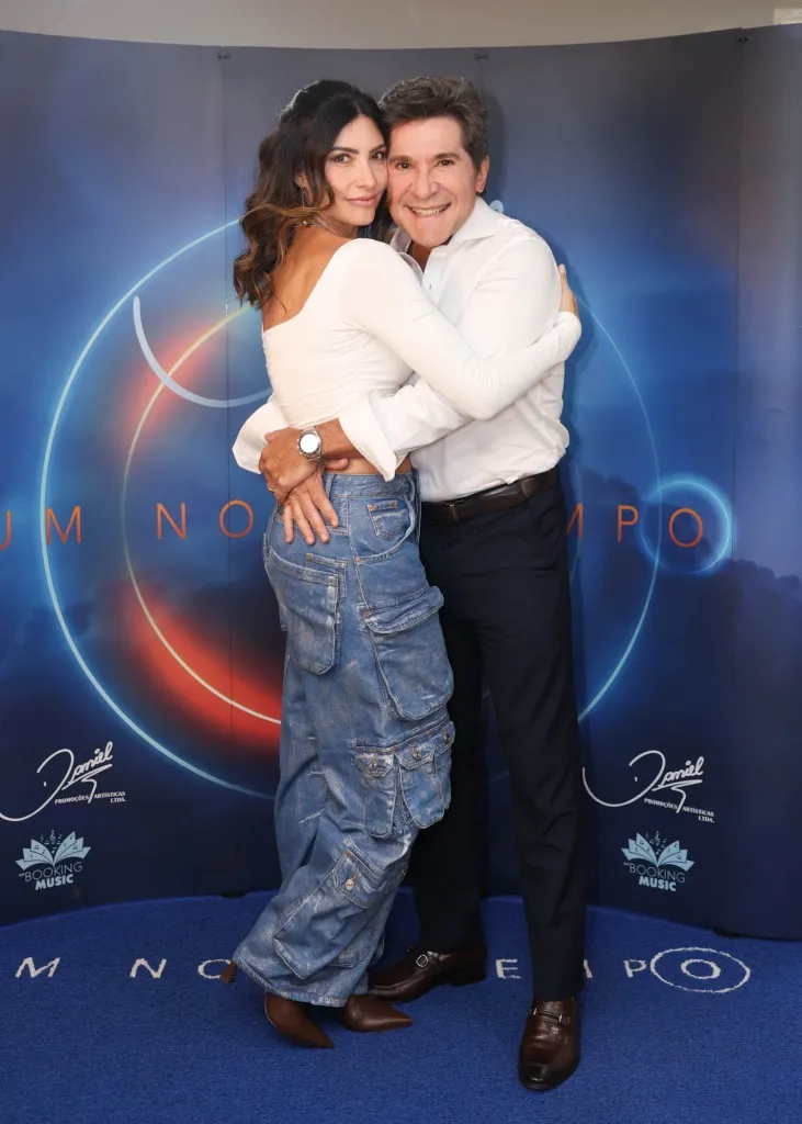 Daniel E Aline De Pádua