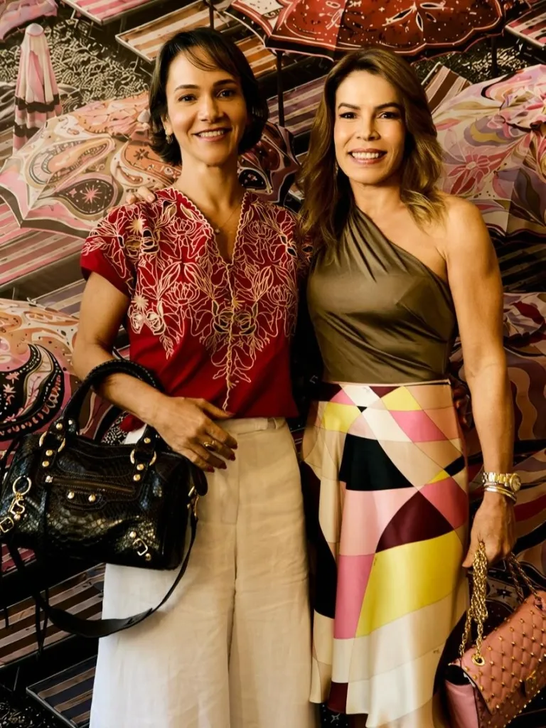 Dina Maria E Maira Silva
