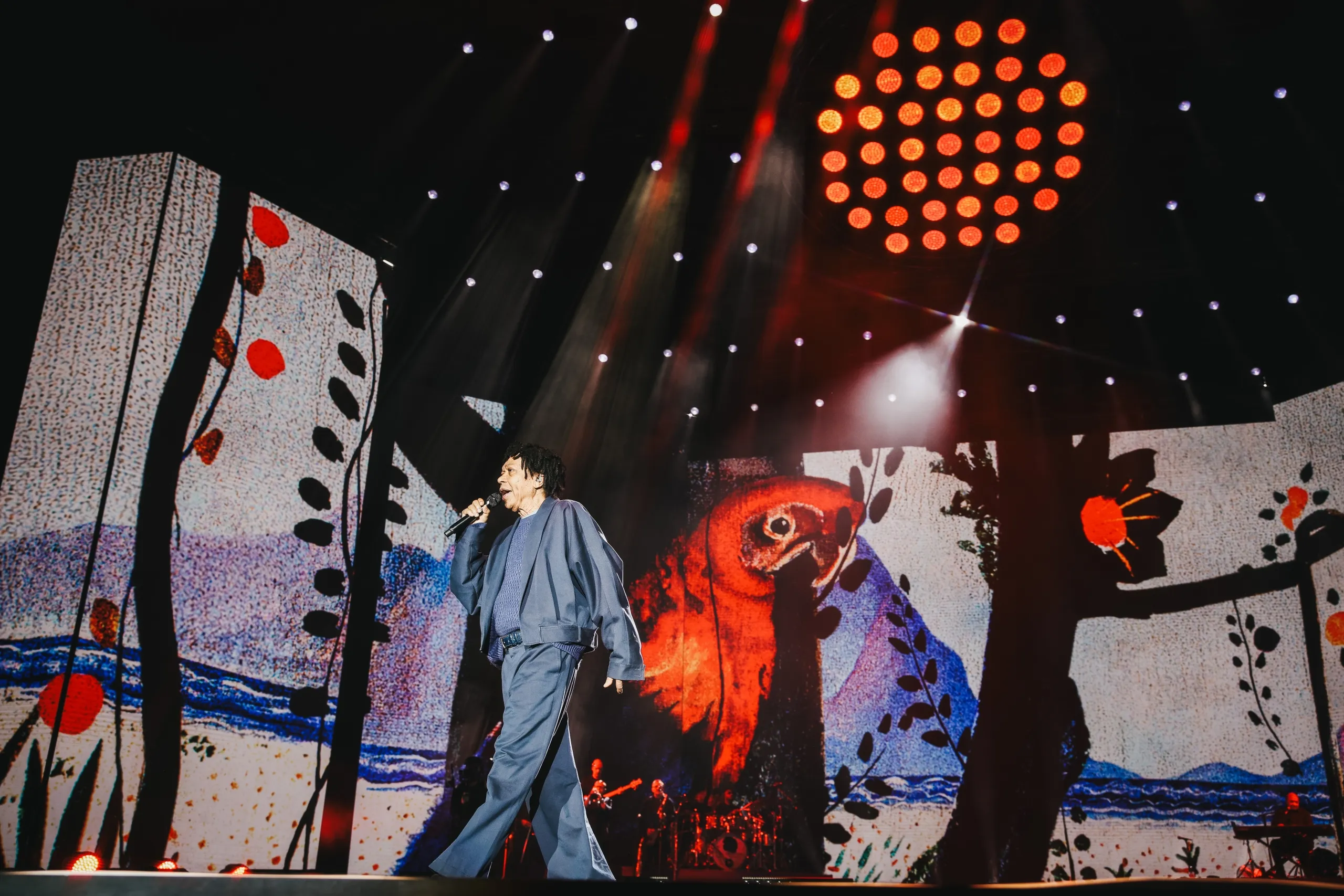 Djavan abre temporada carioca de “Djavanear 50 anos” com noite prestigiada por famosos