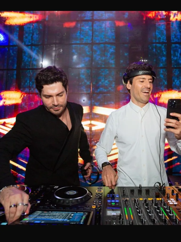 Djs Gui Guerrero E Gá Salvia
