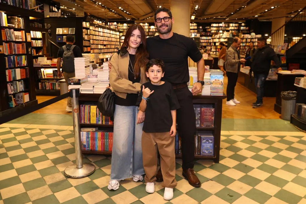 Dudu Azevedo E Familia 1