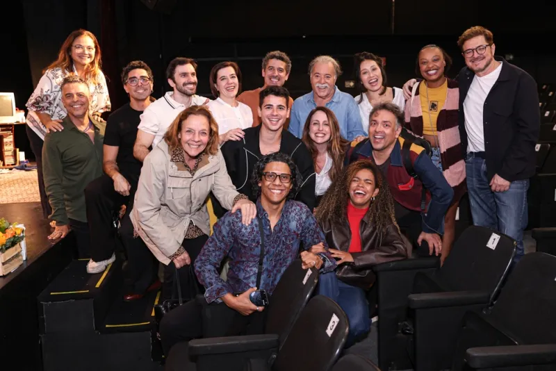 Estreia VIP do espetáculo “O Formigueiro” reúne elenco de Quem Ama Cuida e convidados no Rio de Janeiro