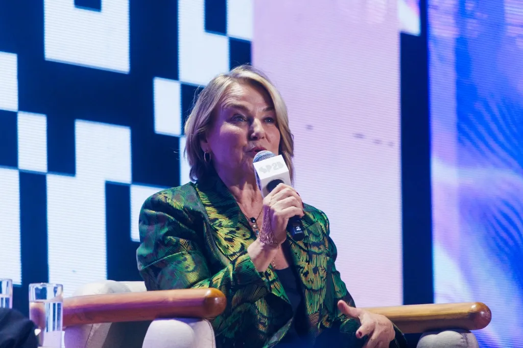 Esther Peres