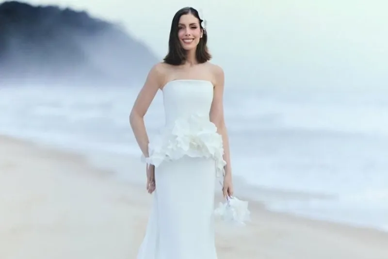 BRIDAL LUXURY - Fabiana Justus se casa novamente e escolhe criação off-white do francês Stéphane Rolland. Veja fotos!