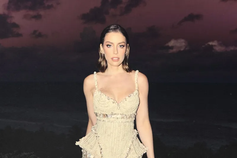 Fabiana Justus abre celebração de casamento com Bruno D’Ancona no litoral baiano
