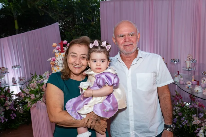 PRIMEIRO CAPÍTULO - Serena celebra primeiro aninho em tarde florida no Iate Clube de Fortaleza