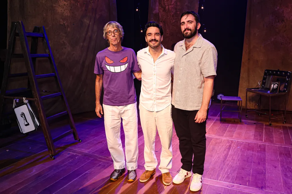 Estreia "subversão Kafka"