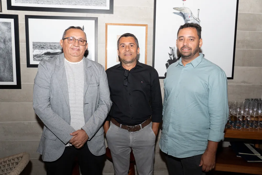 Flaudevan Oliveira, Loumarques E Bruno Oliveira