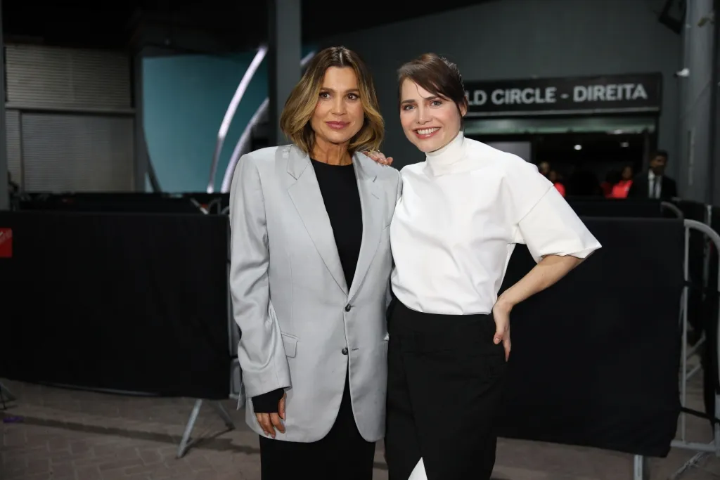 Flávia Alessandra E Letícia Colin
