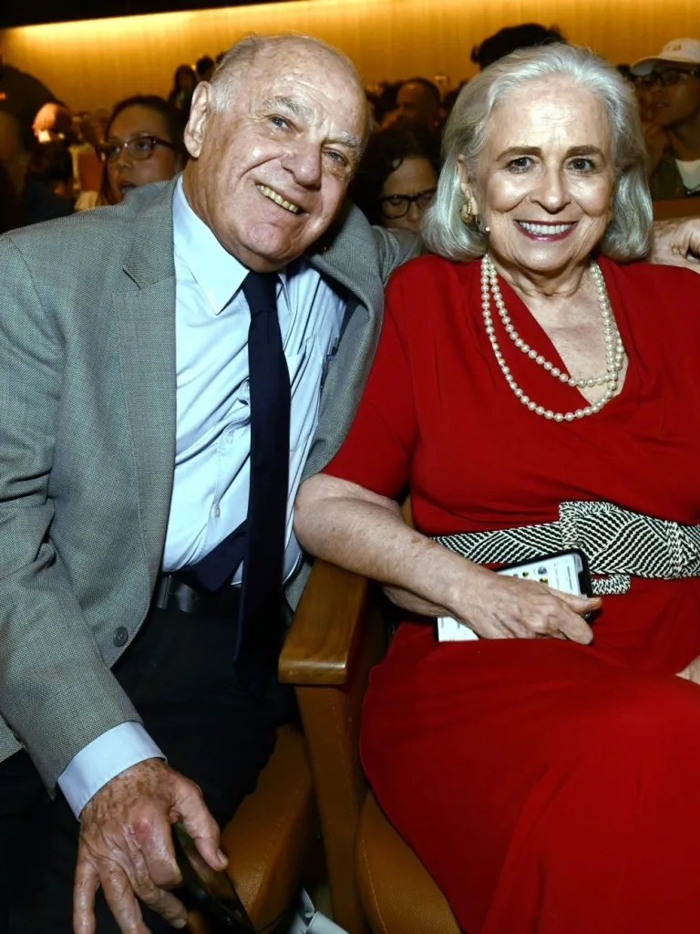 Francis Bogossian E Hildegard Angel