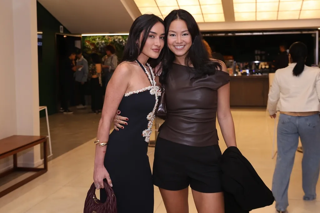 Gabi Melim E A Amiga Gabriela Igarashi