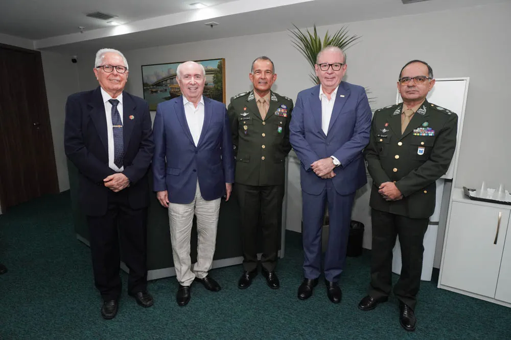 Gen. Júlio Lima Verde, Amarílio Cavalcante, Gen. Montenegro, Ricardo Cavalcante E Gen. Barreto (1)