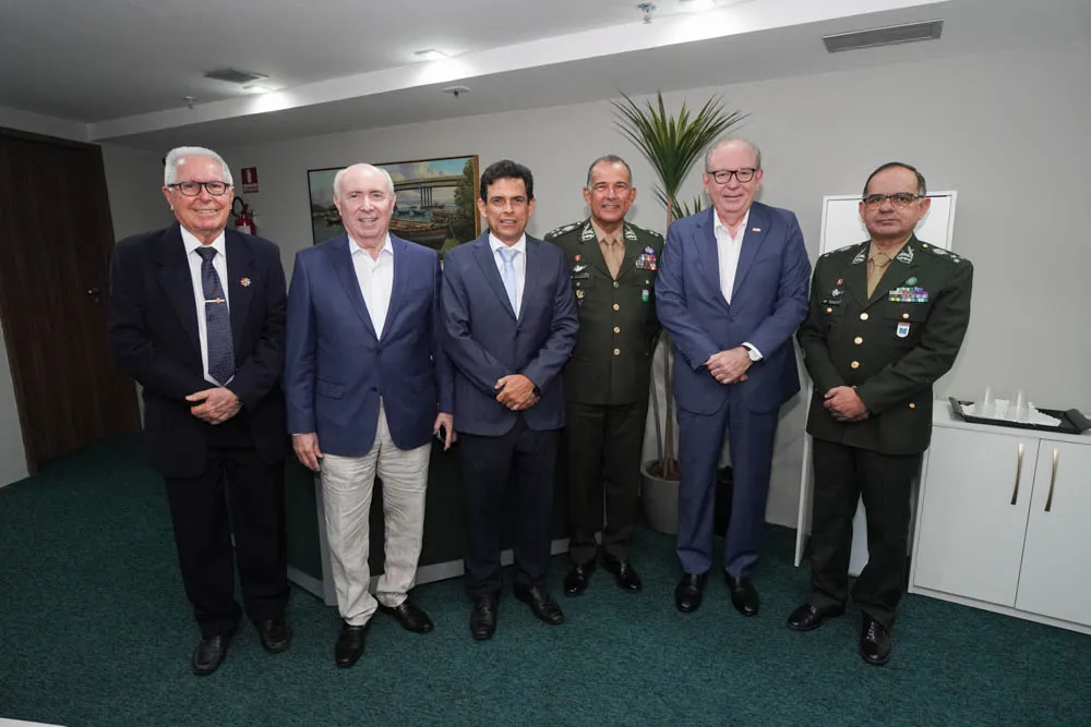 Gen. Júlio Lima Verde, Amarílio Cavalcante, Ricardo Montenegro, Gen. Montenegro, Ricardo Cavalcante E Gen. Barreto (1)