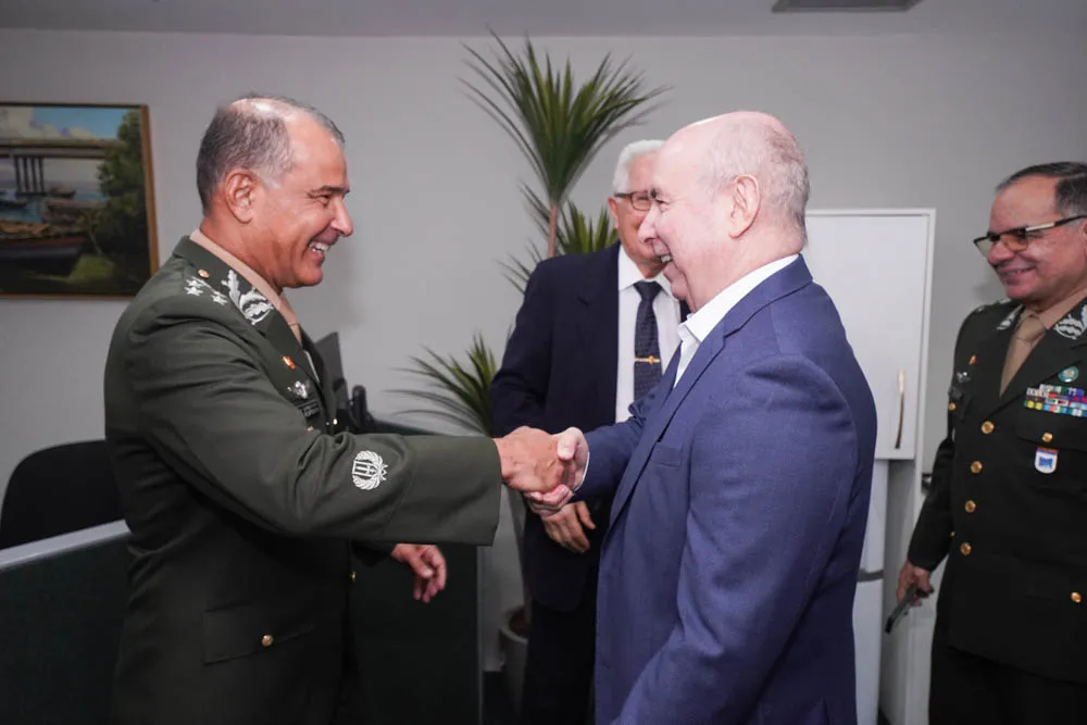 Gen. Montenegro E Amarílio Cavalcante (2)