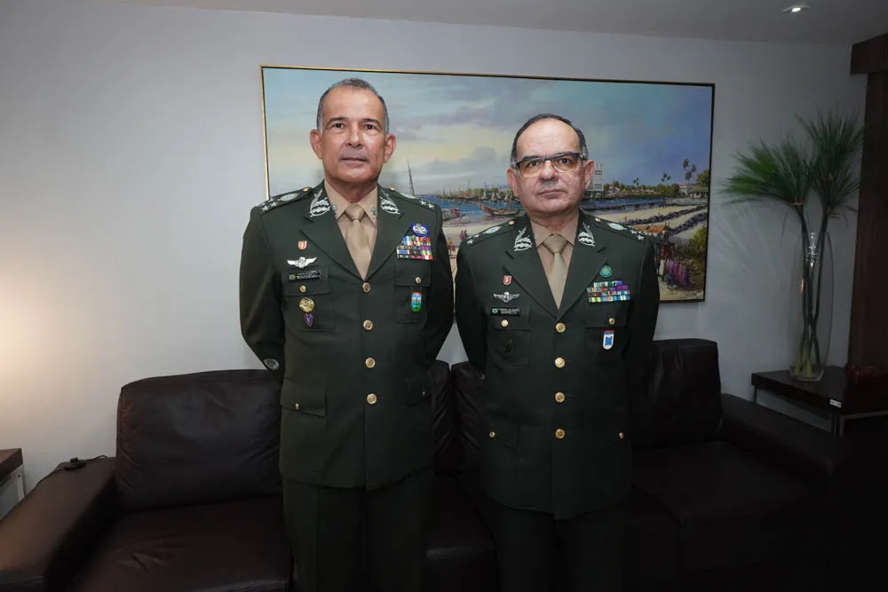 Gen. Montenegro E Gen. Barreto (3)