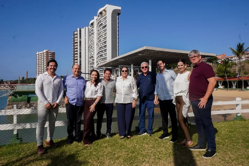 Geraldo Siqueira, Izauro E Isabela Fontenele, Pompeu Vasconcelos, Ana Melo, Luiz Francisco Uliana (kiko Uliana), Wagner Neto, Juliana Melo E Marcos Ducatti