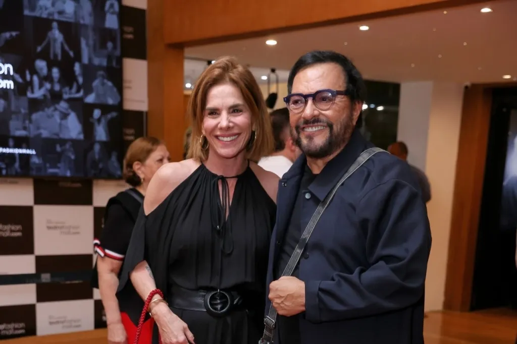Helena Fernandes E Wolf Maya