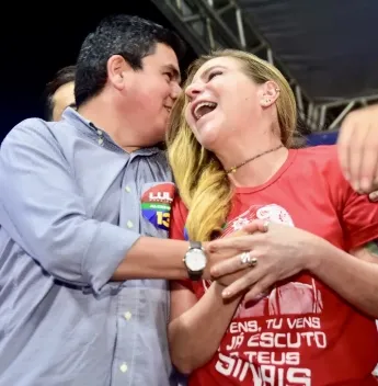 Luizianne fecha a chapa de Elmano — e o governismo preserva a linha sucessória da vaga
