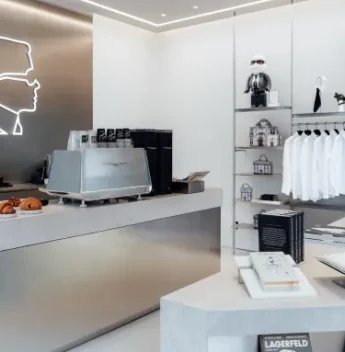 Karl Lagerfeld inaugura café em Amsterdã e aproxima moda da hospitalidade