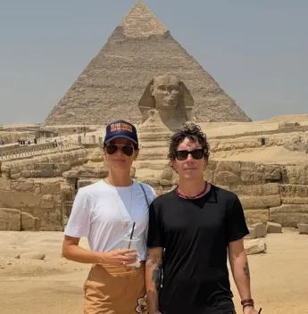 Isabeli Fontana escolhe o Egito para temporada de férias ao lado de Di Ferrero
