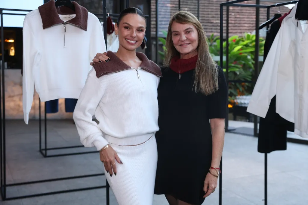 Isis Valverde E Sua Mãe Rosalba 3