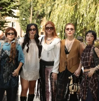 Do street style ao backstage, brasileiras se destacam na Copenhagen Fashion Week