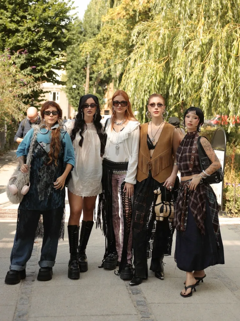 Jessica Lobo, Natália Cangueiro, Nati, Brisola, Bia Nardini E Sarina Gomes