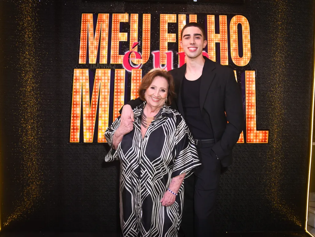 João Pedro Chaseliov E Dona Dea 2158