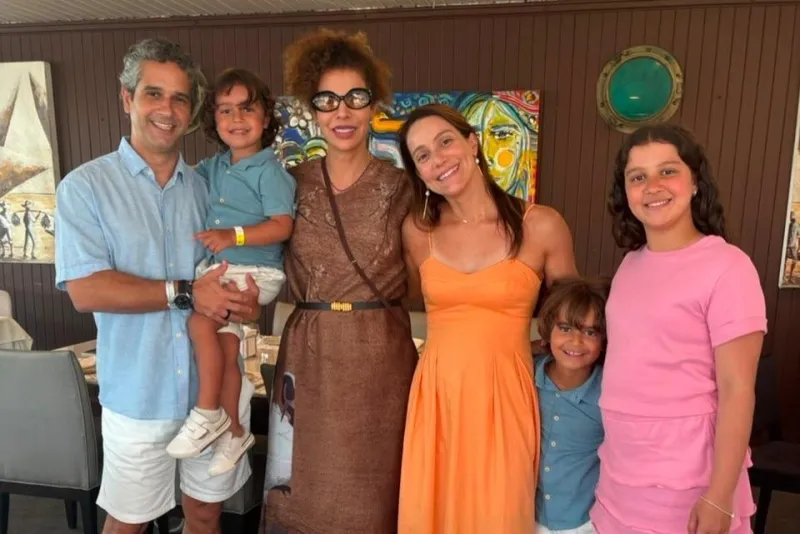 José Carneiro Filho E Vanessa Da Mata