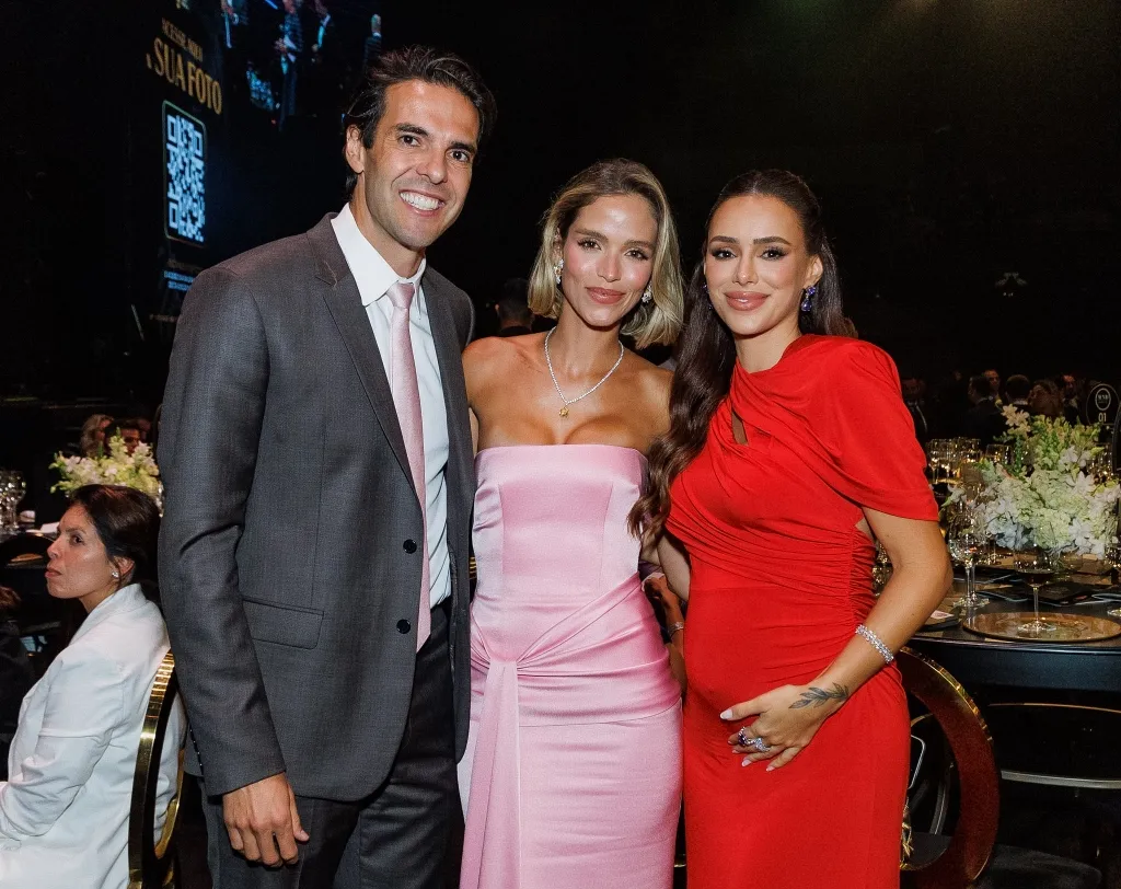 Kaka, Carol E Bruna