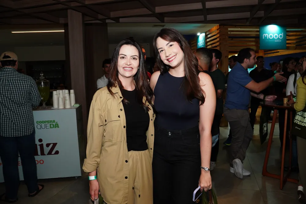 Kenia Mariz E Cinthia Santos